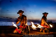 Enjoy a free Hula Show with live Hawaiian music at Waikiki's Kuhio Beach Hula Mound (near the Duke Kahanamoku statue)