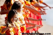 Enjoy a free Hula Show with live Hawaiian music at Waikiki's Kuhio Beach Hula Mound (near the Duke Kahanamoku statue)